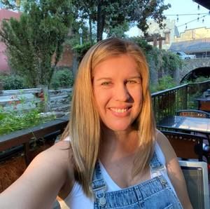 Meet your Posher, Laura